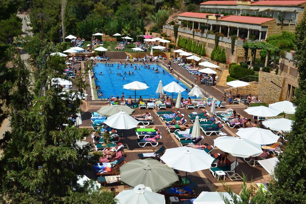 Monteverde Hotel Beit Mery Bagian luar foto