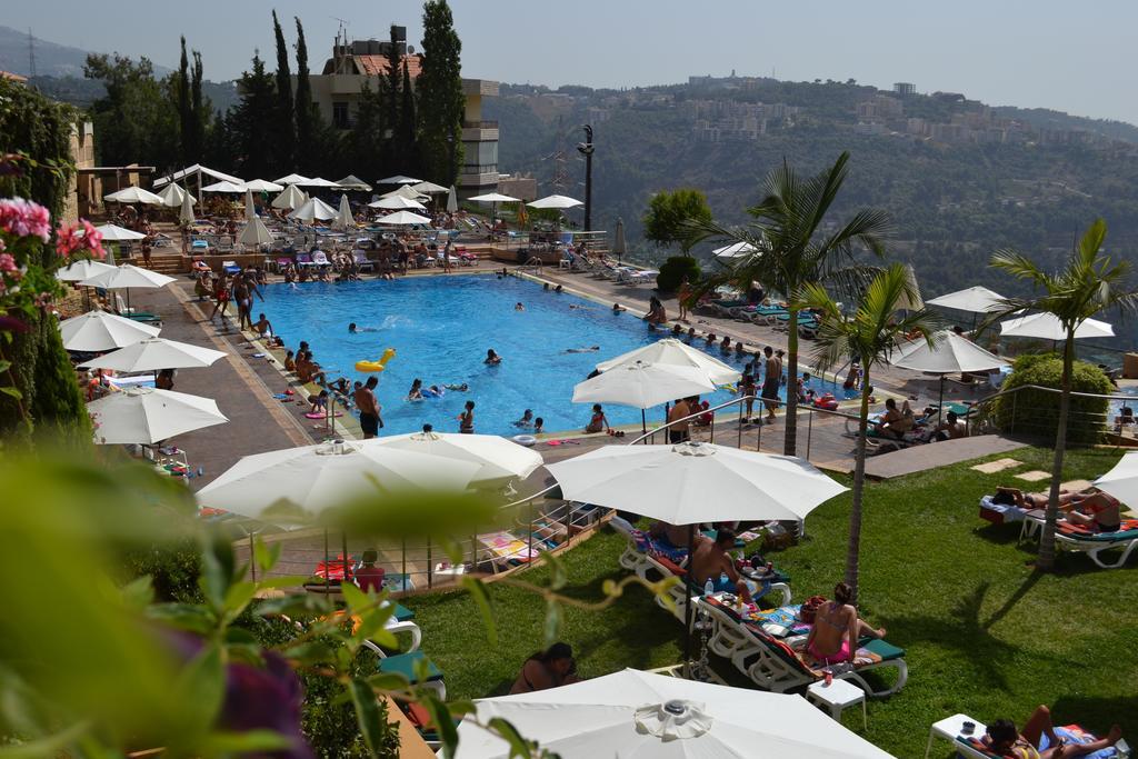 Monteverde Hotel Beit Mery Bagian luar foto