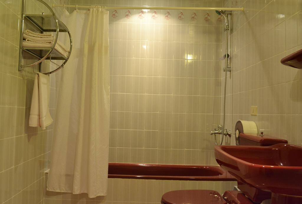 Monteverde Hotel Beit Mery Ruang foto