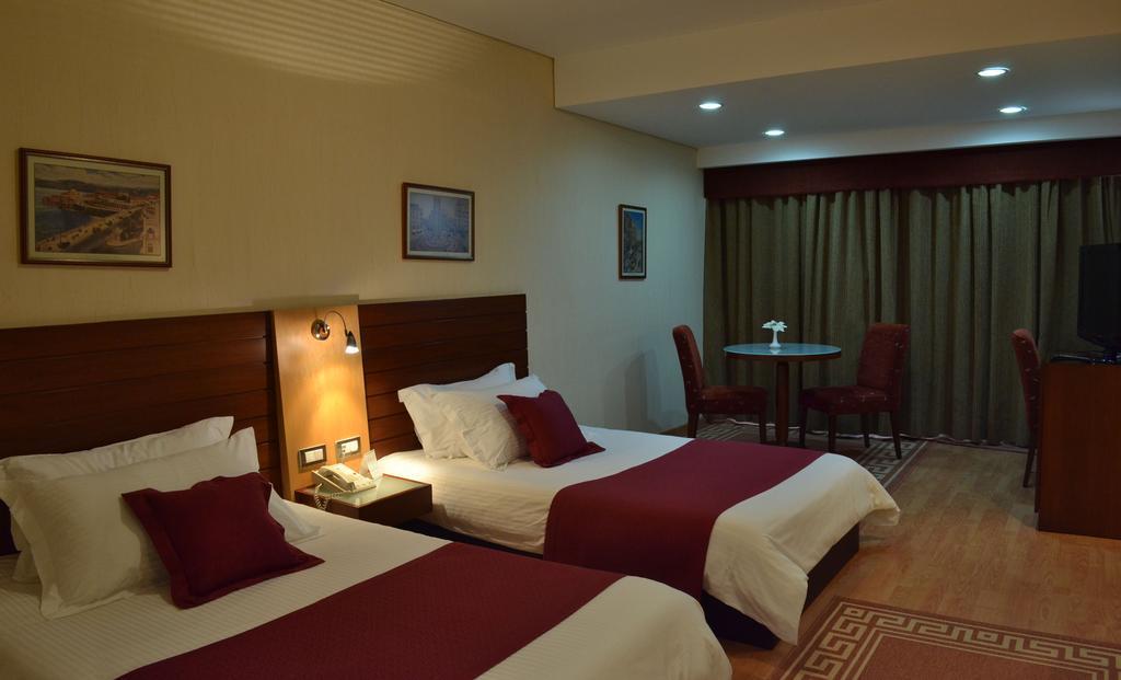 Monteverde Hotel Beit Mery Ruang foto