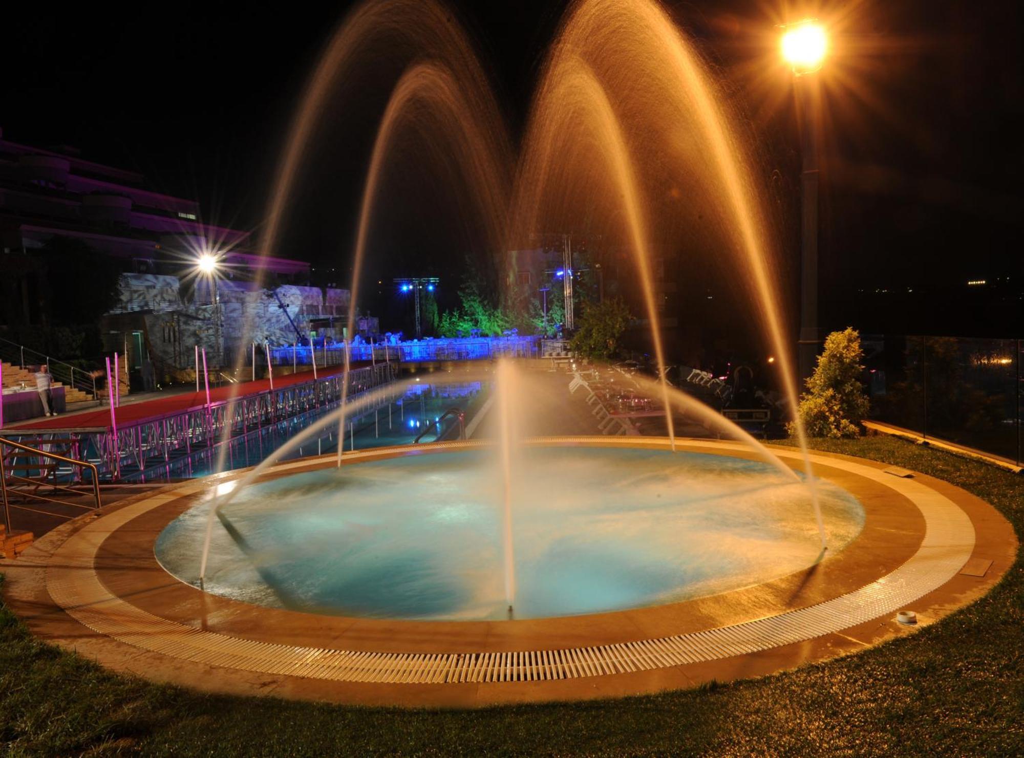 Monteverde Hotel Beit Mery Bagian luar foto