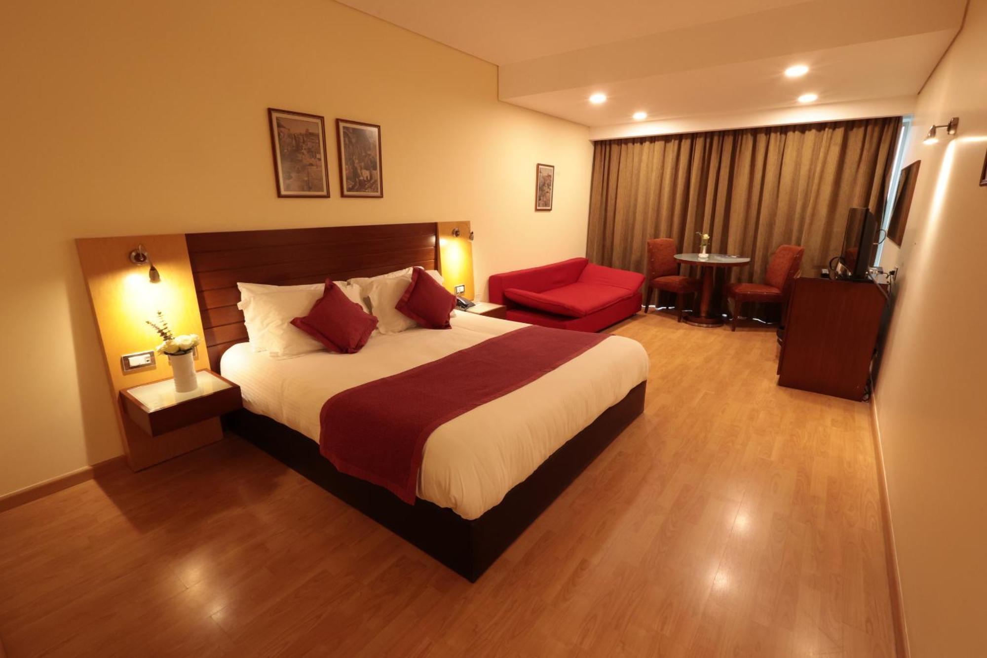 Monteverde Hotel Beit Mery Bagian luar foto