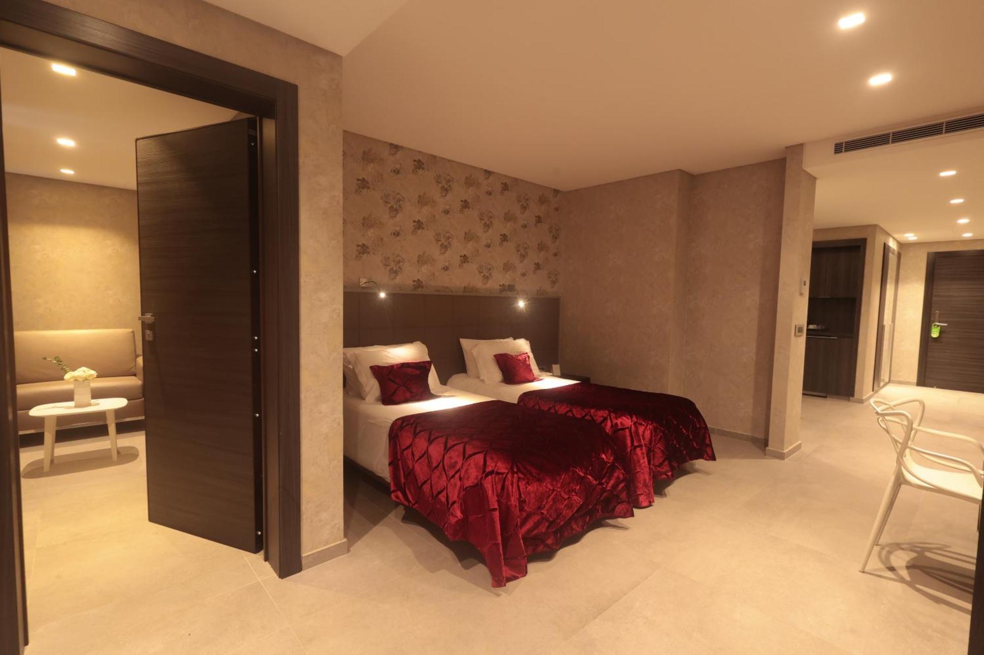 Monteverde Hotel Beit Mery Bagian luar foto